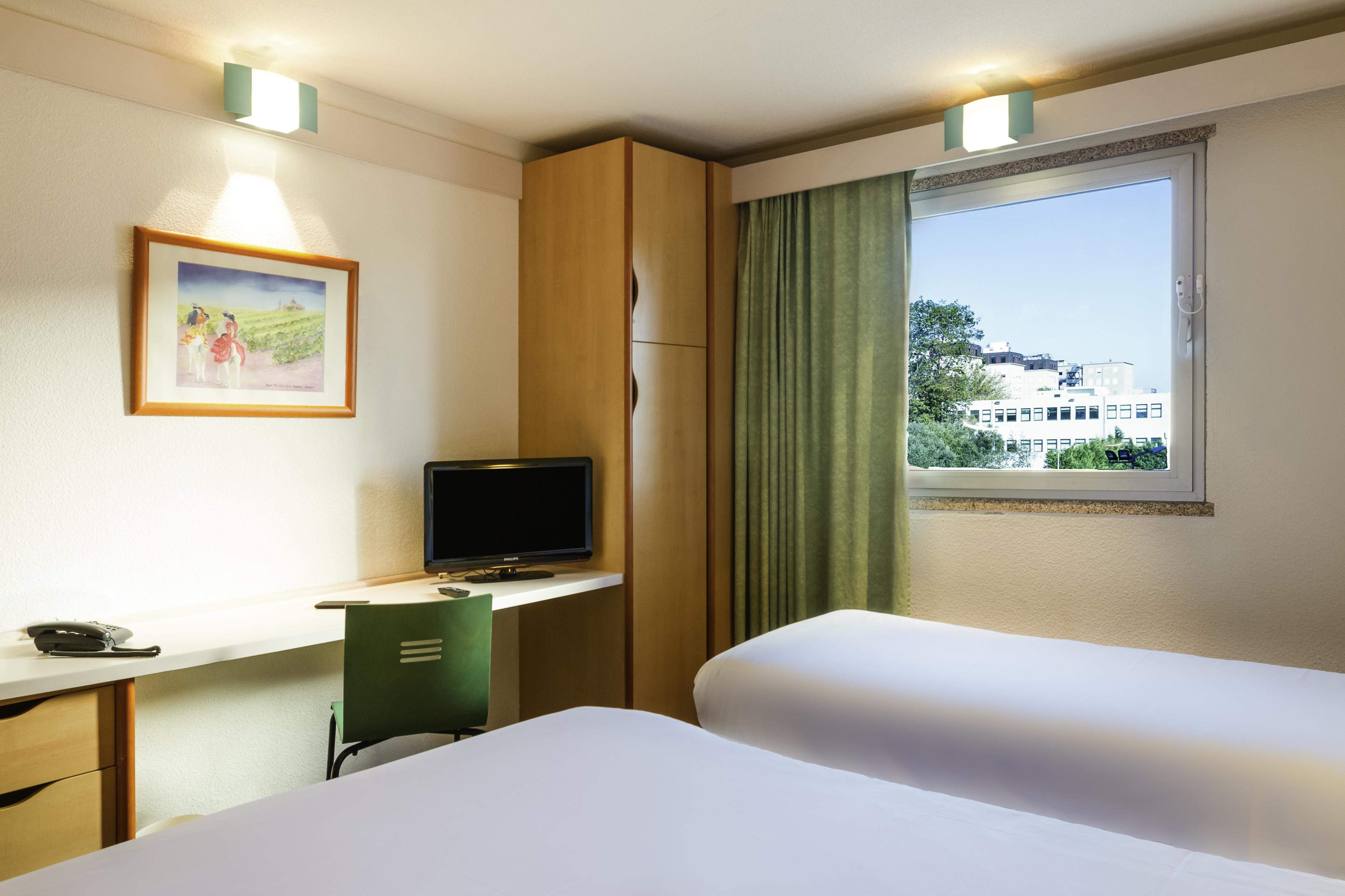 Hotel Ibis Porto Sao Joao Экстерьер фото
