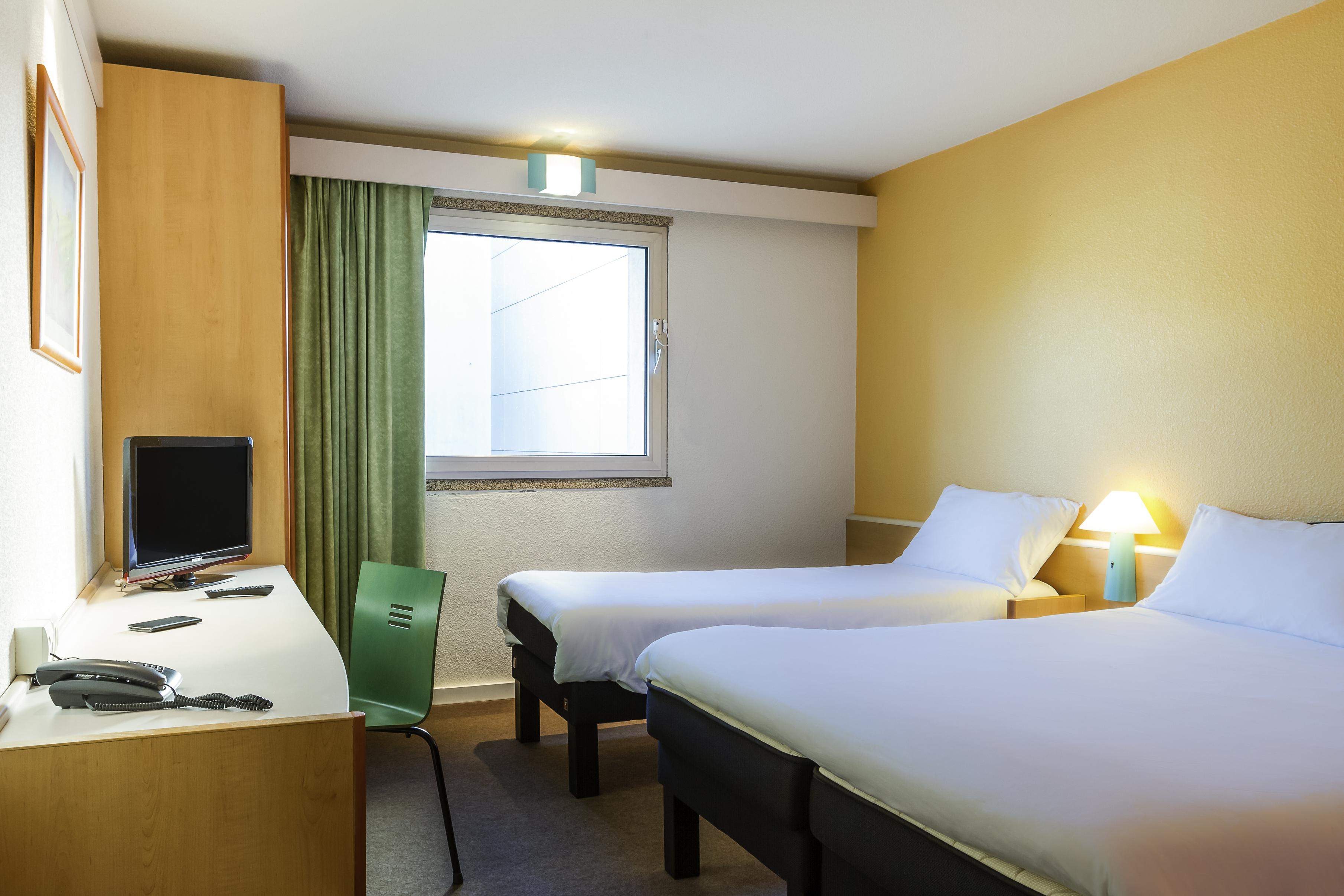 Hotel Ibis Porto Sao Joao Экстерьер фото